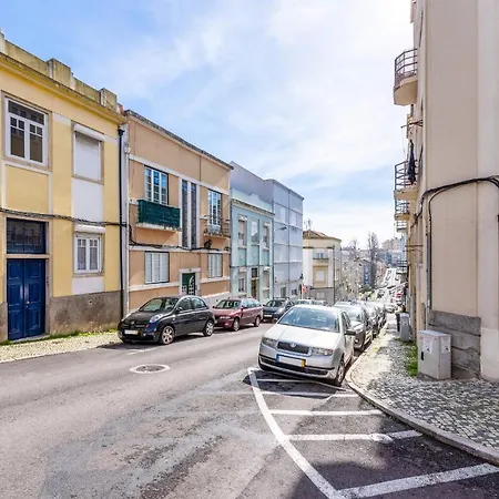 Guestready - Minimalist Duplex In Penha De Franca Apartamento