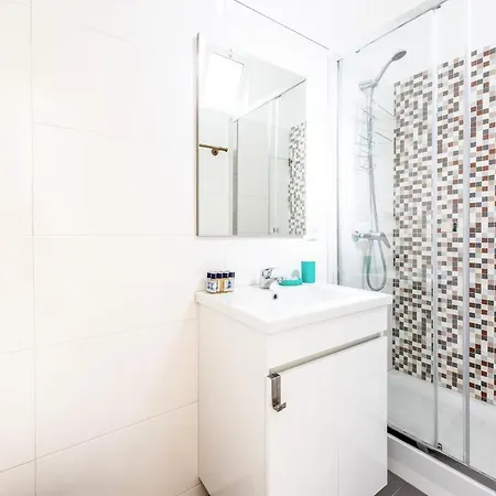 Guestready - Minimalist Duplex In Penha De Franca Lisboa